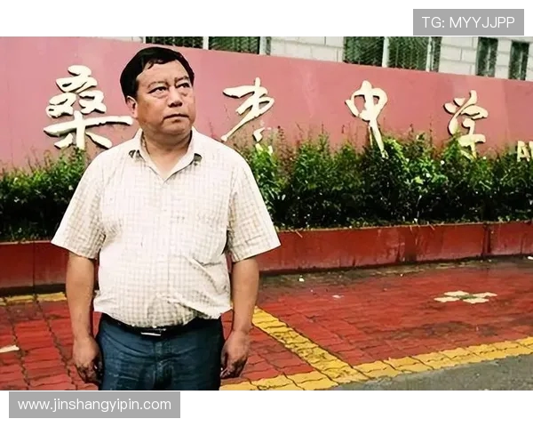 早报:安全守护者陨落,桑枣中学铭记叶志平 早报:安全守护者陨落,桑枣中学铭记叶志平